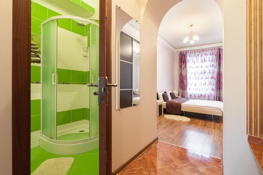 Near Opera Apartment Lviv Exterior photo